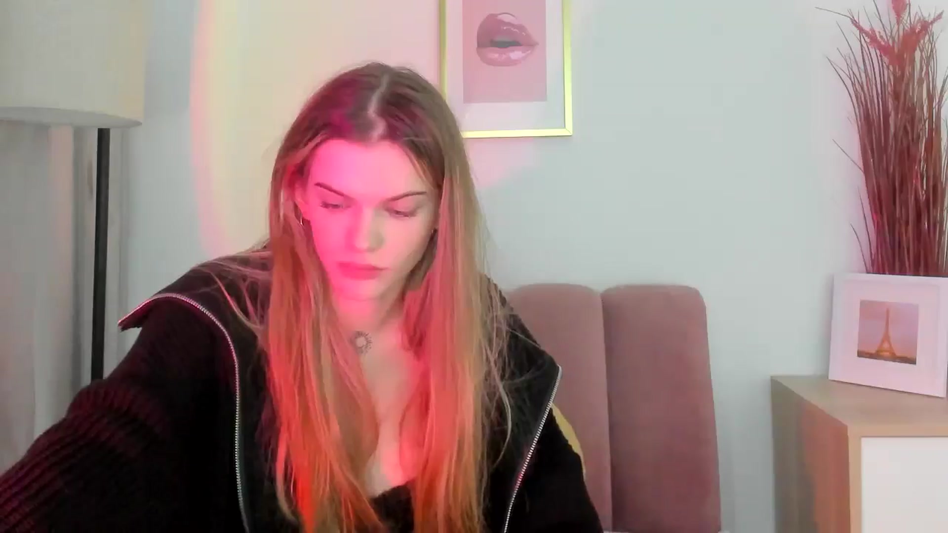 Gallery image thumbnail from ChristinaWave's myfreecams stream on, 02/04/2026, 13:25 image 10 of 20