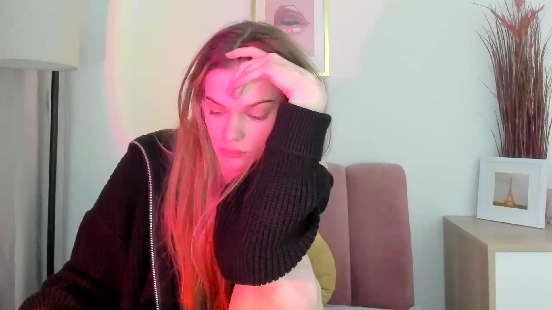 Gallery image thumbnail from ChristinaWave's myfreecams stream on, 02/04/2026, 13:25 image 15 of 20