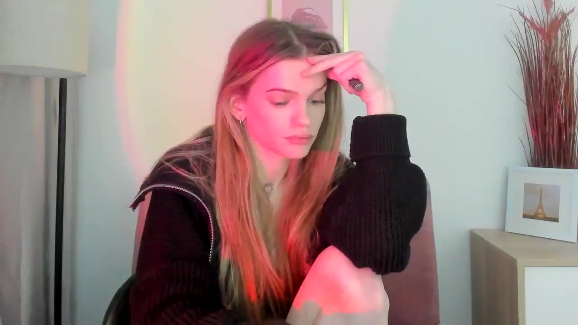 Gallery image thumbnail from ChristinaWave's myfreecams stream on, 02/04/2026, 13:25 image 2 of 20