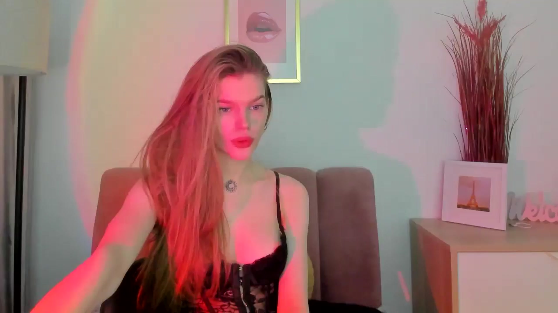 Gallery image thumbnail from ChristinaWave's myfreecams stream on, 02/05/2026, 13:39 image 15 of 20