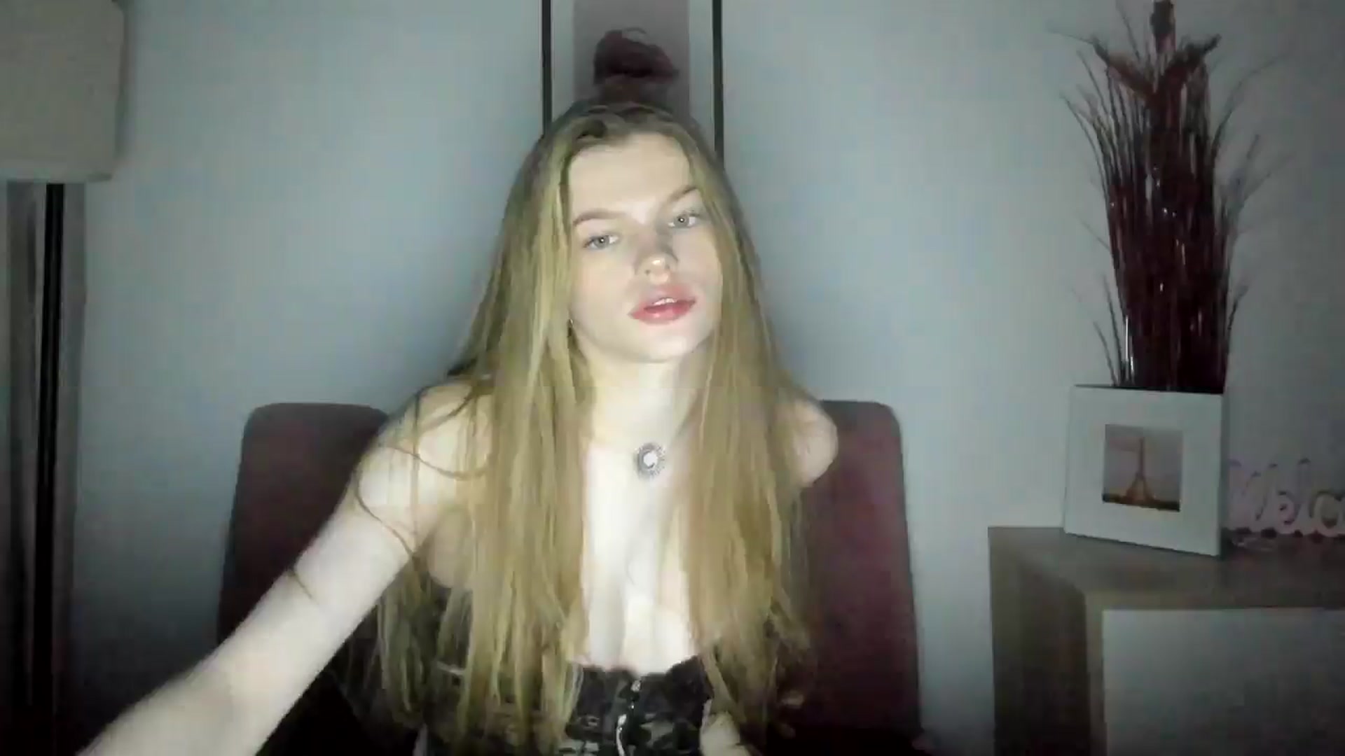 Gallery image thumbnail from ChristinaWave's myfreecams stream on, 02/05/2026, 13:39 image 14 of 20