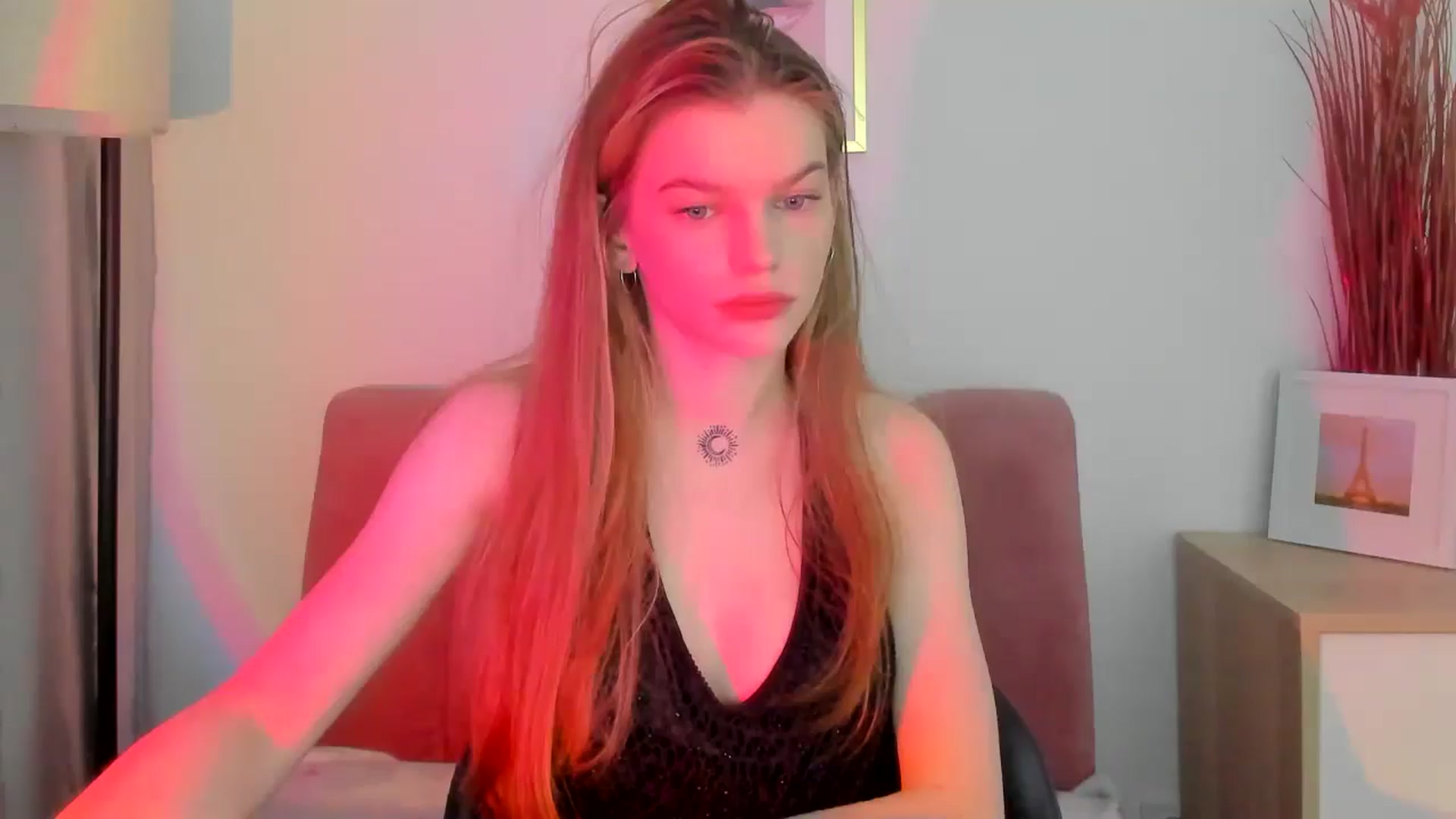Gallery image thumbnail from ChristinaWave's myfreecams stream on, 02/06/2026, 09:47 image 17 of 20