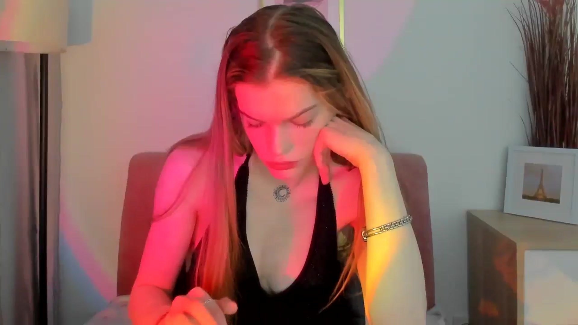Gallery image thumbnail from ChristinaWave's myfreecams stream on, 02/06/2026, 10:13 image 15 of 20