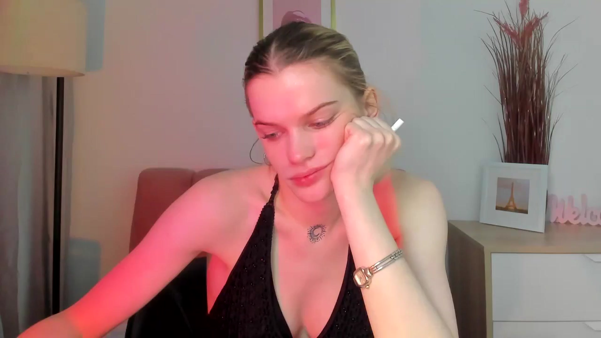 Gallery image thumbnail from ChristinaWave's myfreecams stream on, 02/08/2026, 17:12 image 18 of 20