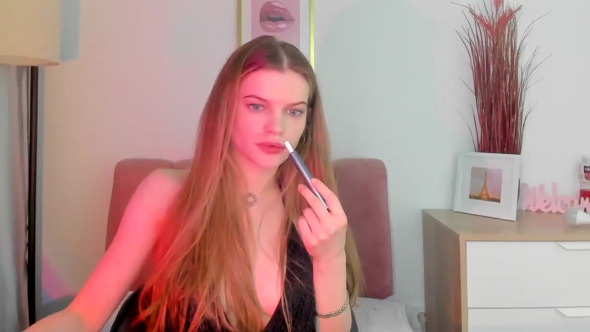 Gallery image thumbnail from ChristinaWave's myfreecams stream on, 02/09/2026, 15:43 image 3 of 20
