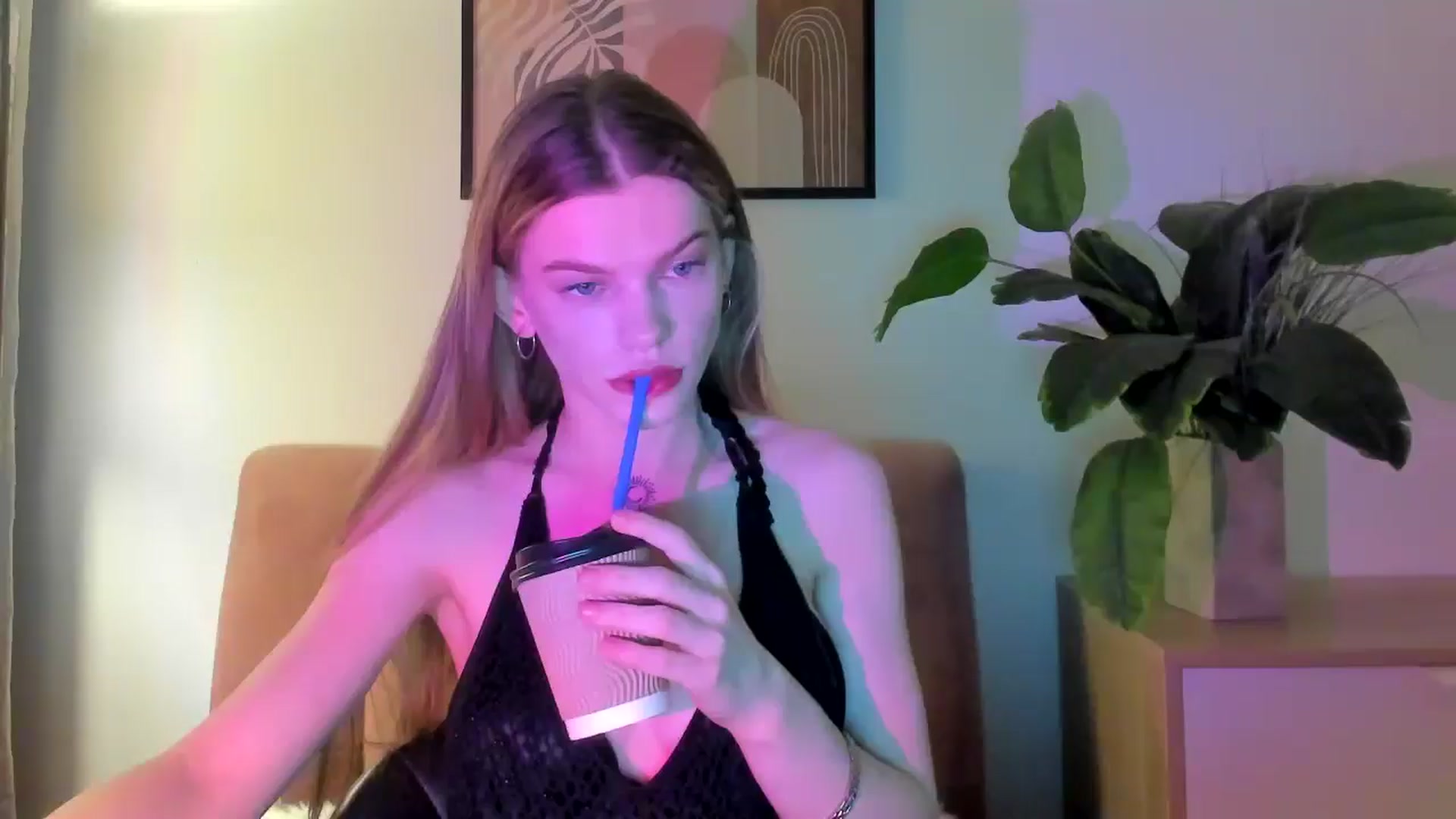 Gallery image thumbnail from ChristinaWave's myfreecams stream on, 02/11/2026, 10:00 image 2 of 20