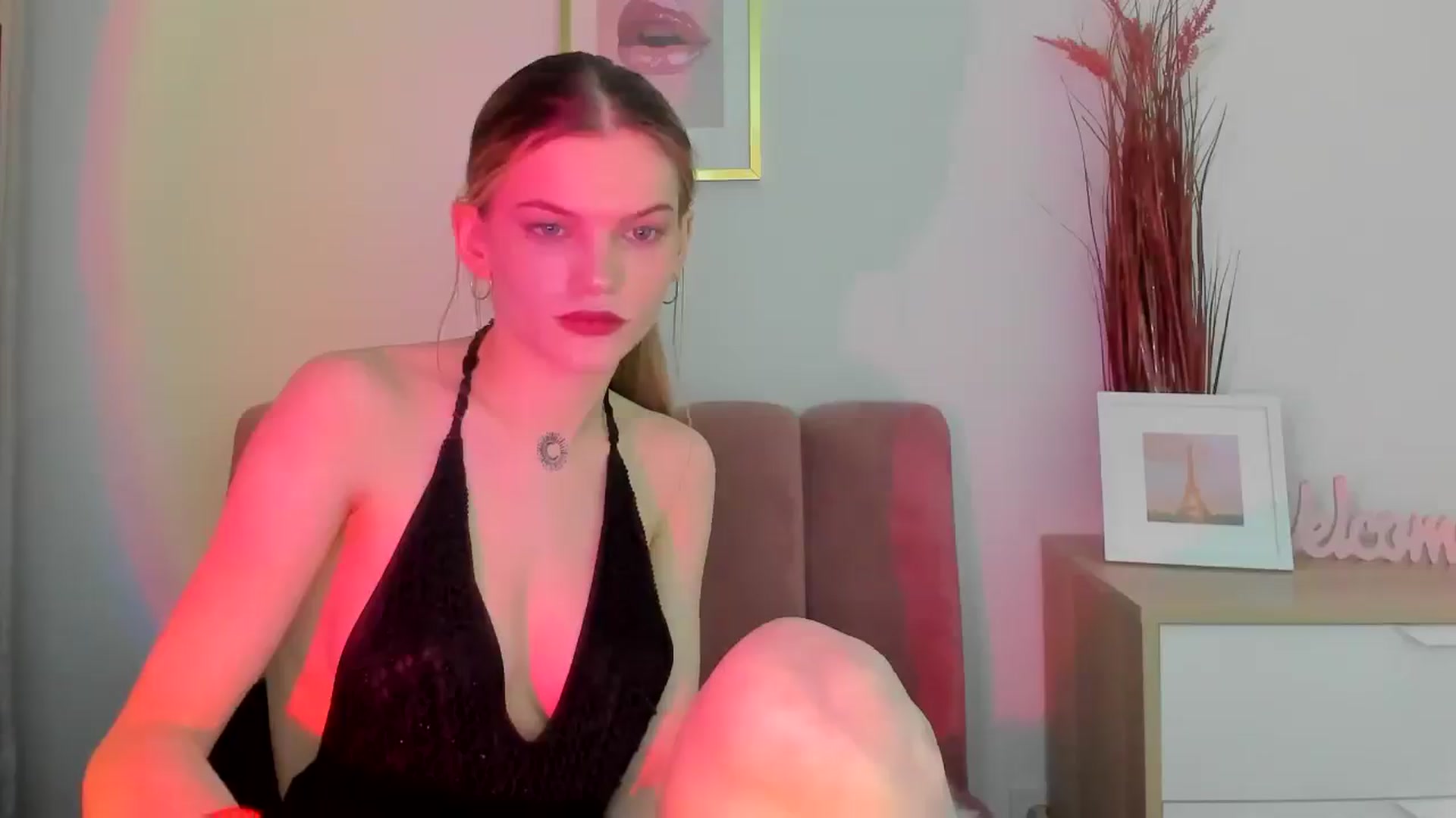 Gallery image thumbnail from ChristinaWave's myfreecams stream on, 02/12/2026, 15:19 image 6 of 20