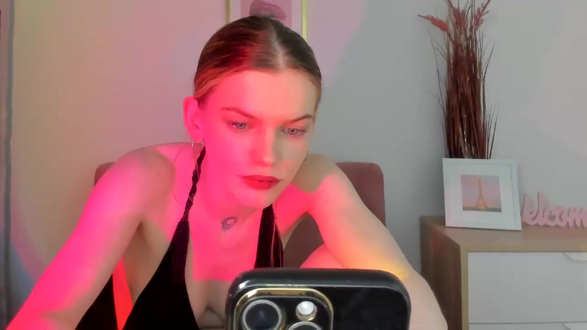 Gallery image thumbnail from ChristinaWave's myfreecams stream on, 02/12/2026, 15:19 image 18 of 20