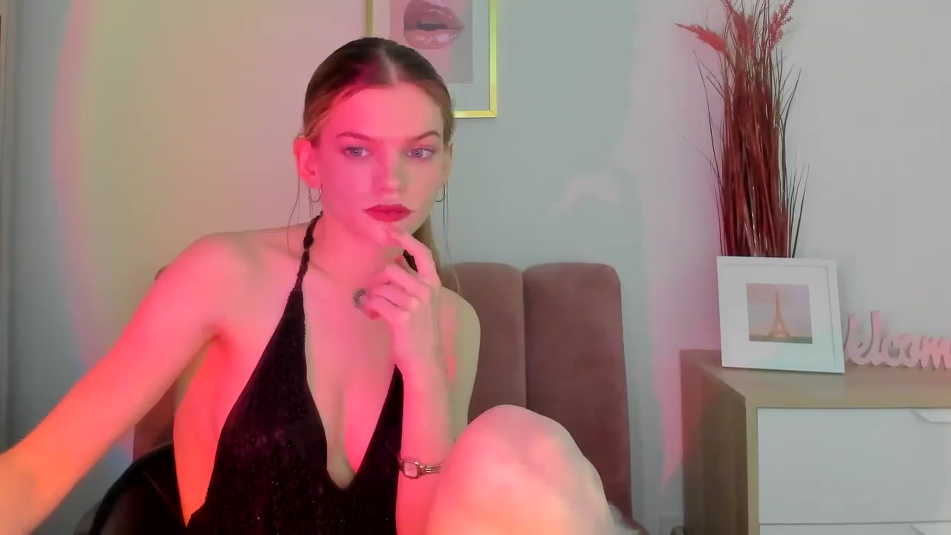 Gallery image thumbnail from ChristinaWave's myfreecams stream on, 02/12/2026, 15:19 image 7 of 20