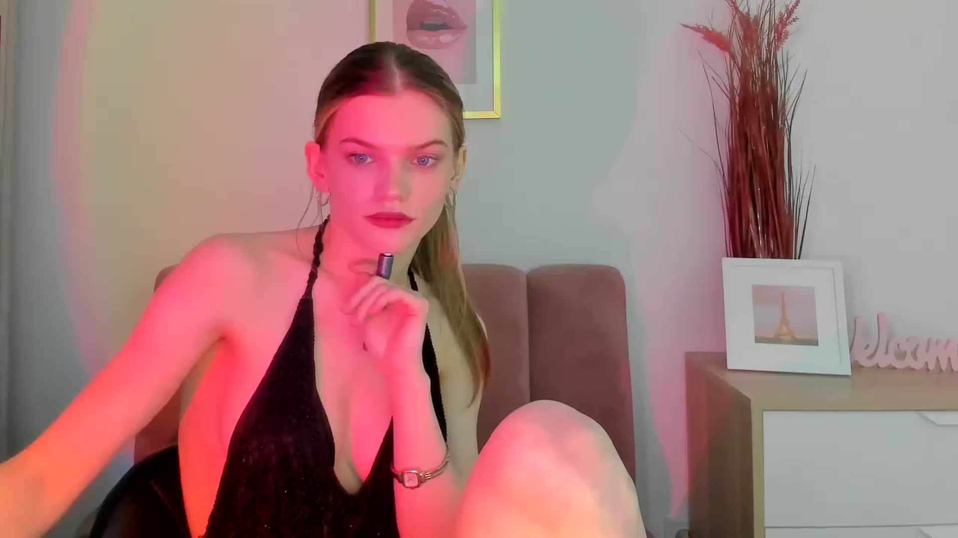 Gallery image thumbnail from ChristinaWave's myfreecams stream on, 02/12/2026, 15:19 image 13 of 20