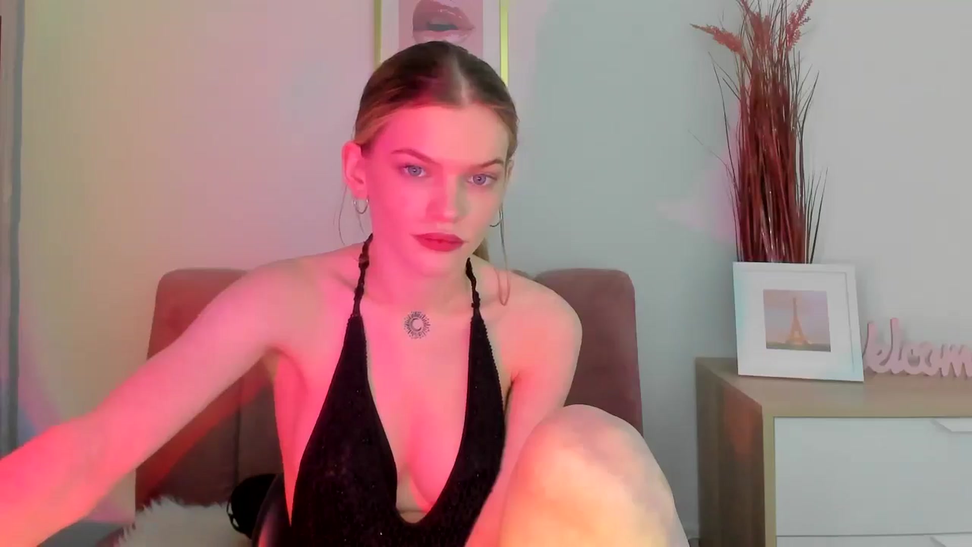 Gallery image thumbnail from ChristinaWave's myfreecams stream on, 02/12/2026, 15:34 image 8 of 20