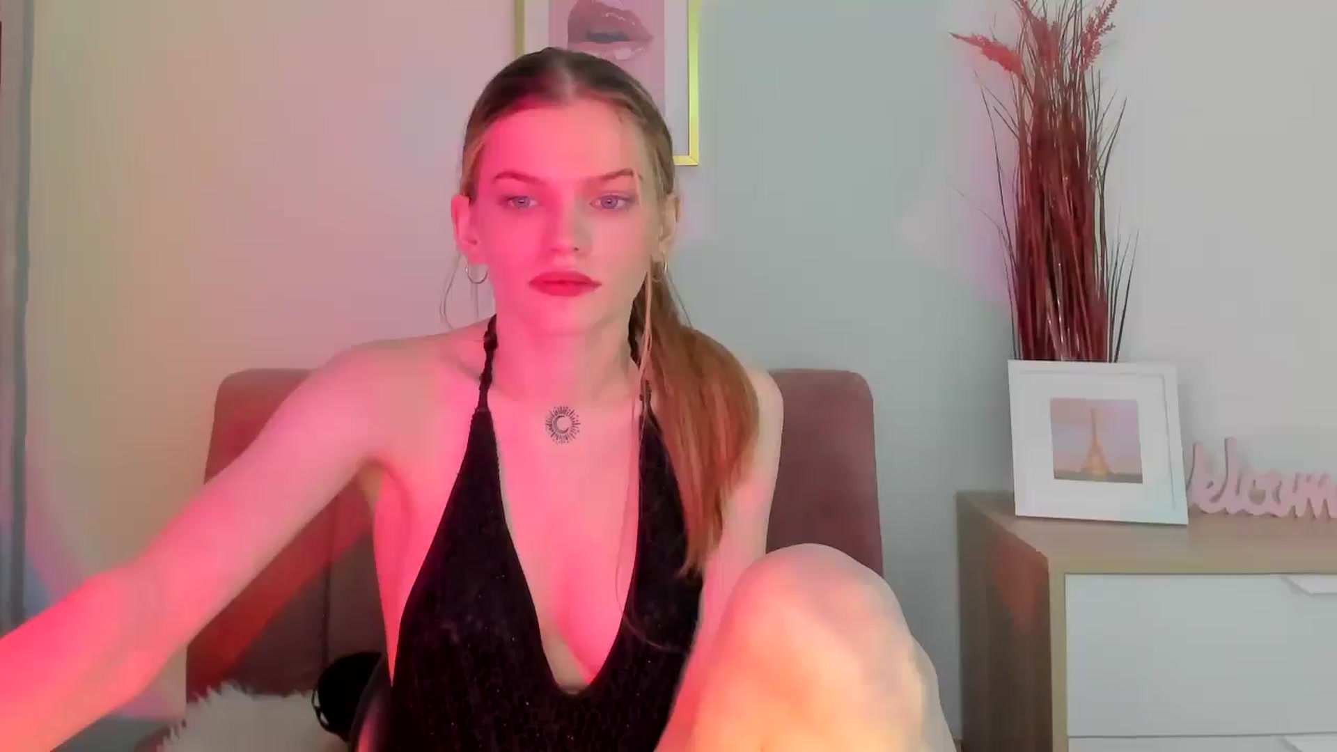 Gallery image thumbnail from ChristinaWave's myfreecams stream on, 02/12/2026, 15:34 image 1 of 20