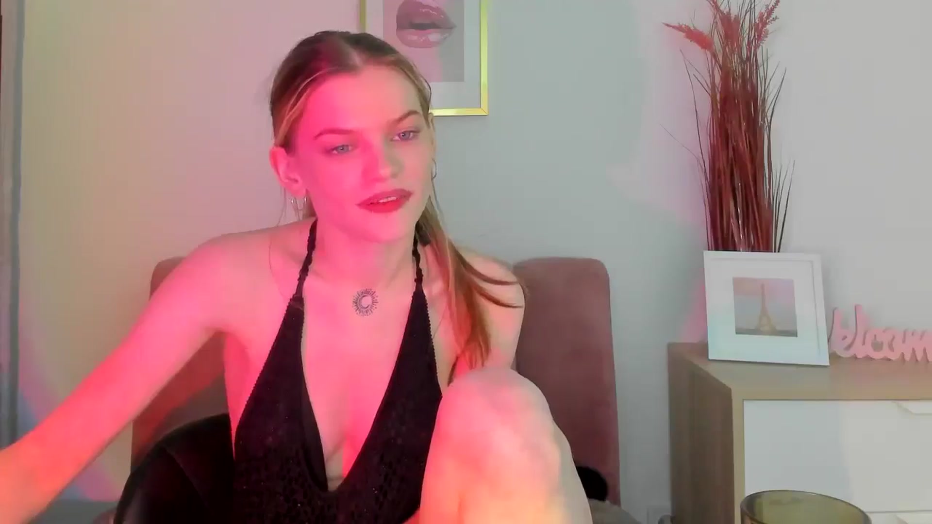 Gallery image thumbnail from ChristinaWave's myfreecams stream on, 02/12/2026, 16:36 image 10 of 20