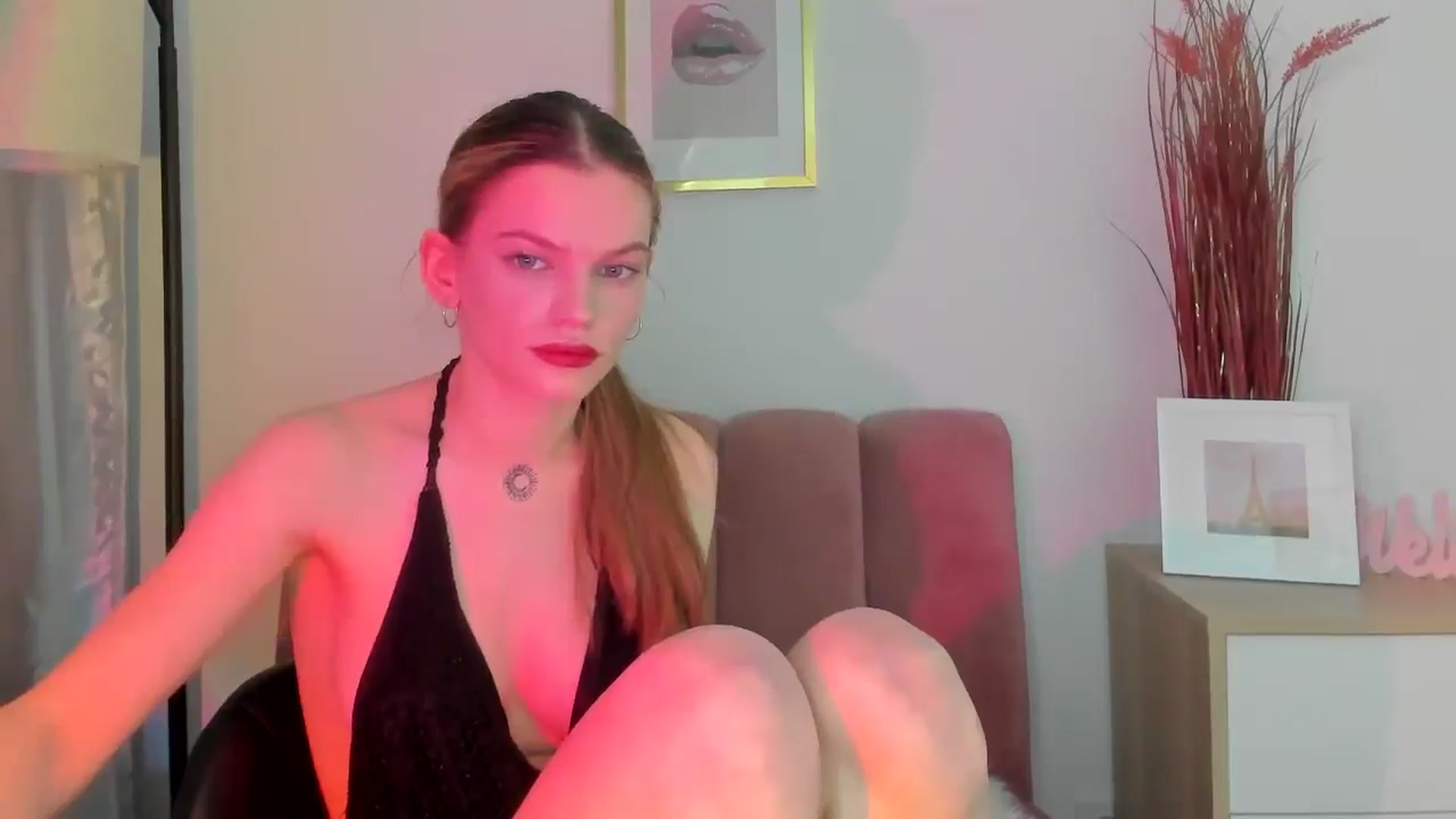 Gallery image thumbnail from ChristinaWave's myfreecams stream on, 02/13/2026, 14:09 image 15 of 20