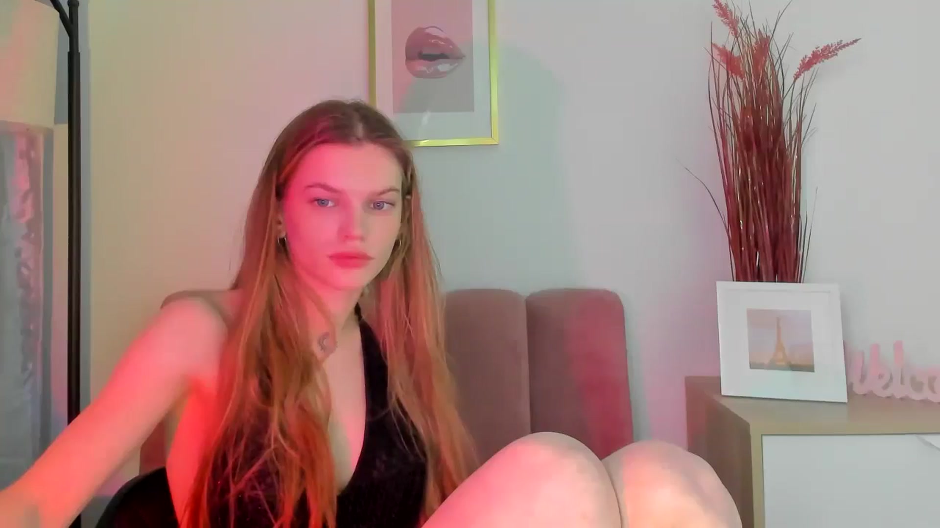 Gallery image thumbnail from ChristinaWave's myfreecams stream on, 02/15/2026, 13:10 image 5 of 20