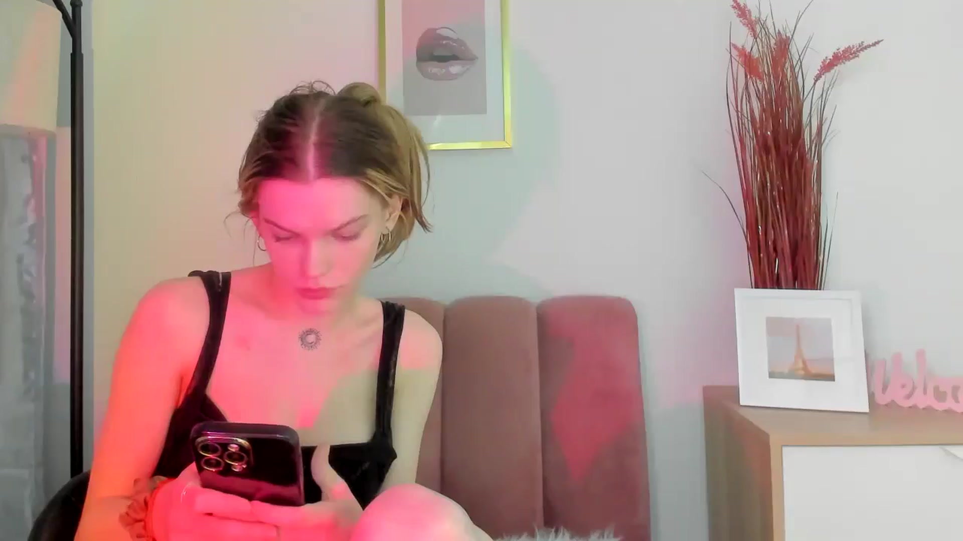 Gallery image thumbnail from ChristinaWave's myfreecams stream on, 02/16/2026, 15:01 image 15 of 20