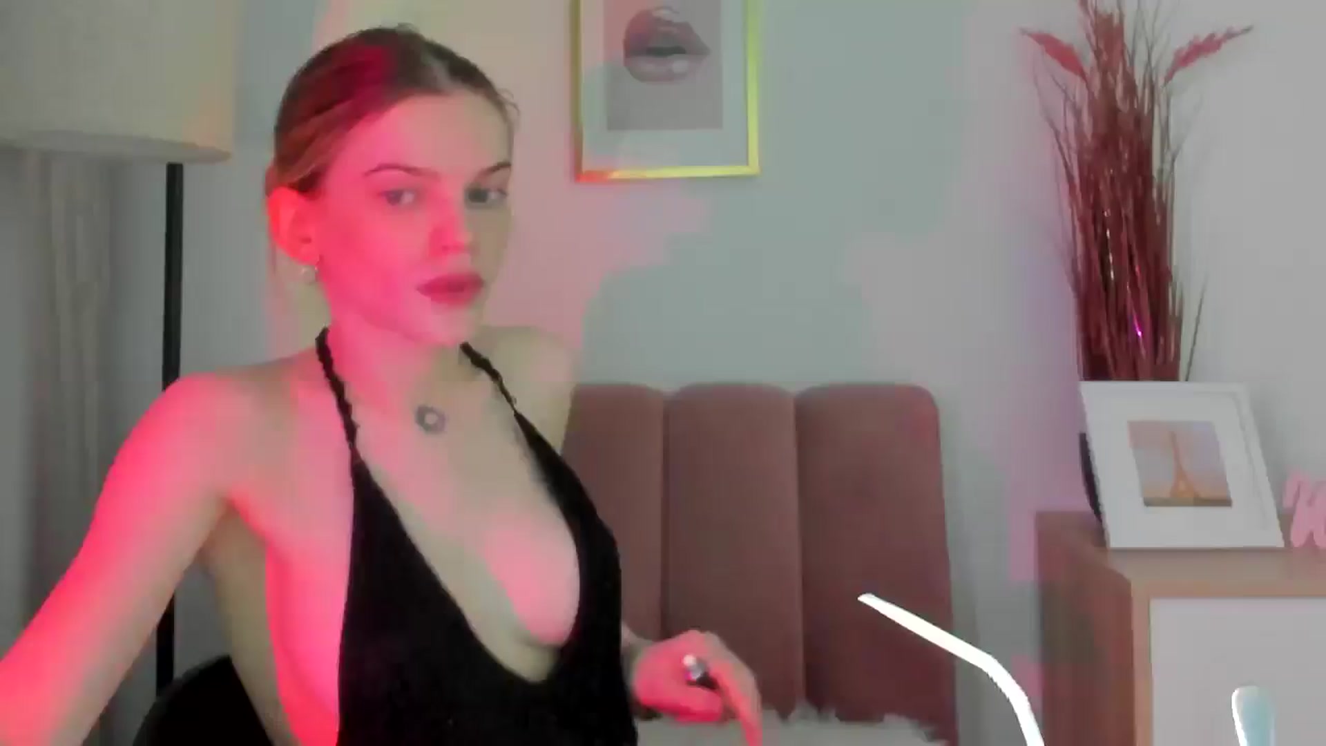 Gallery image thumbnail from ChristinaWave's myfreecams stream on, 02/27/2026, 13:05 image 15 of 20