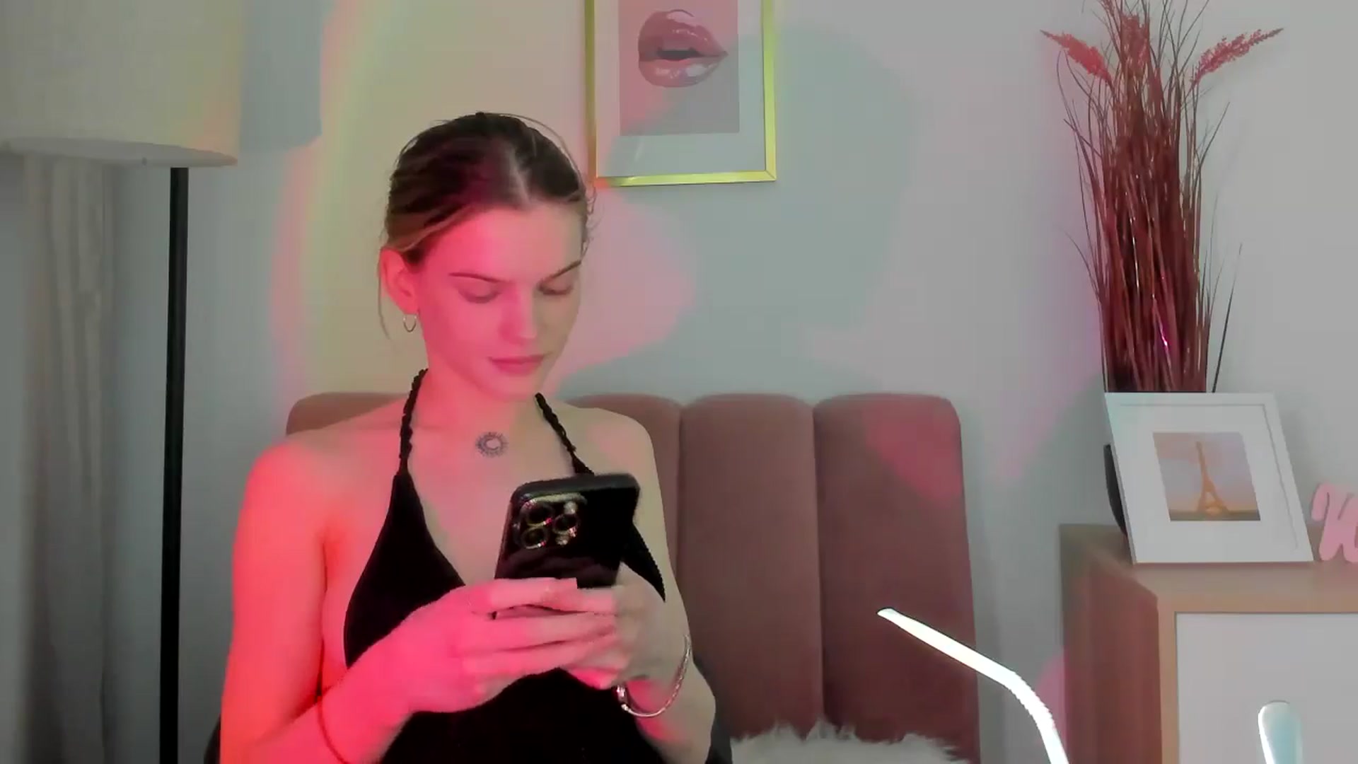 Gallery image thumbnail from ChristinaWave's myfreecams stream on, 02/27/2026, 13:05 image 19 of 20