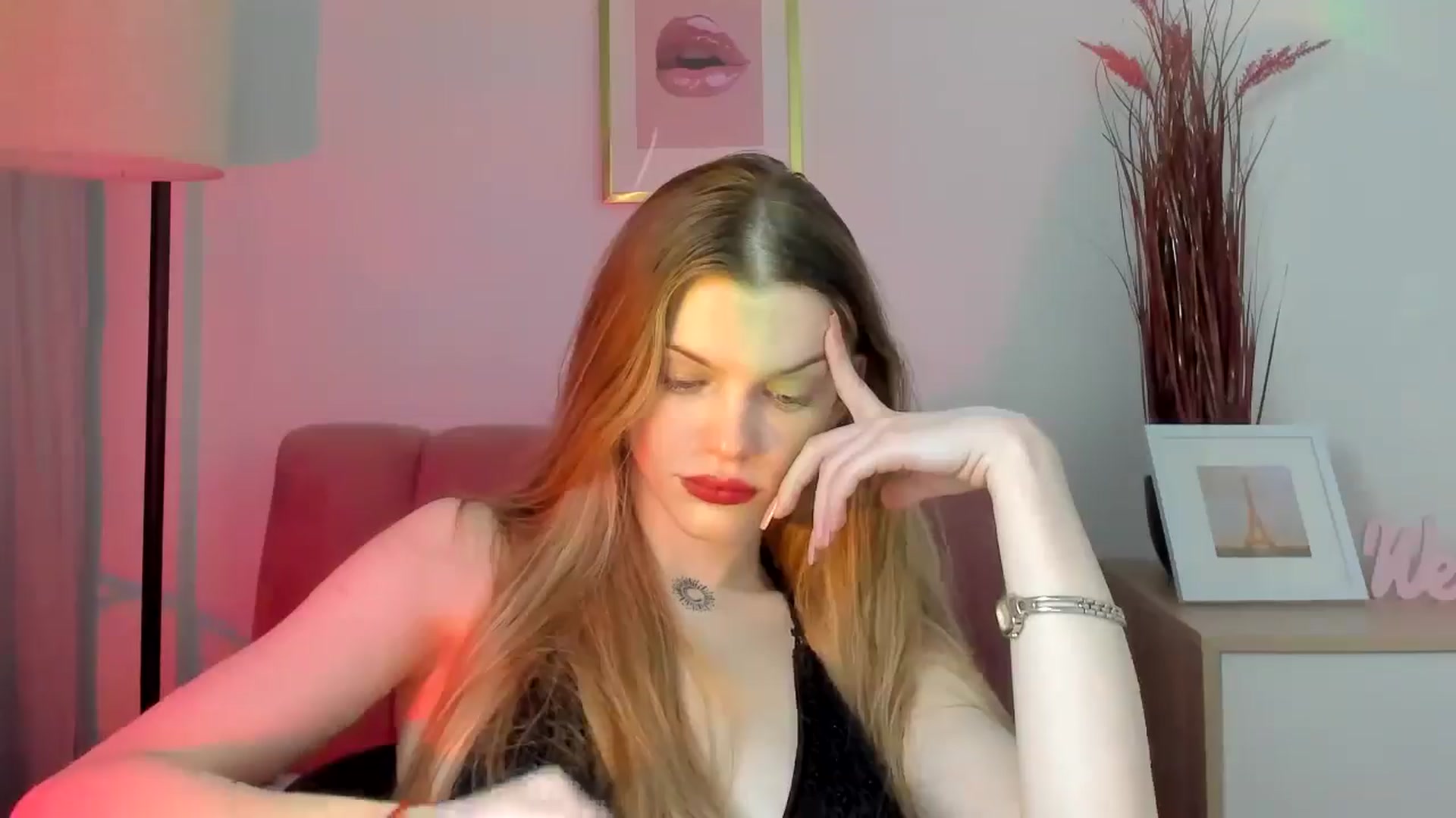 Gallery image thumbnail from ChristinaWave's myfreecams stream on, 03/01/2026, 11:19 image 18 of 20