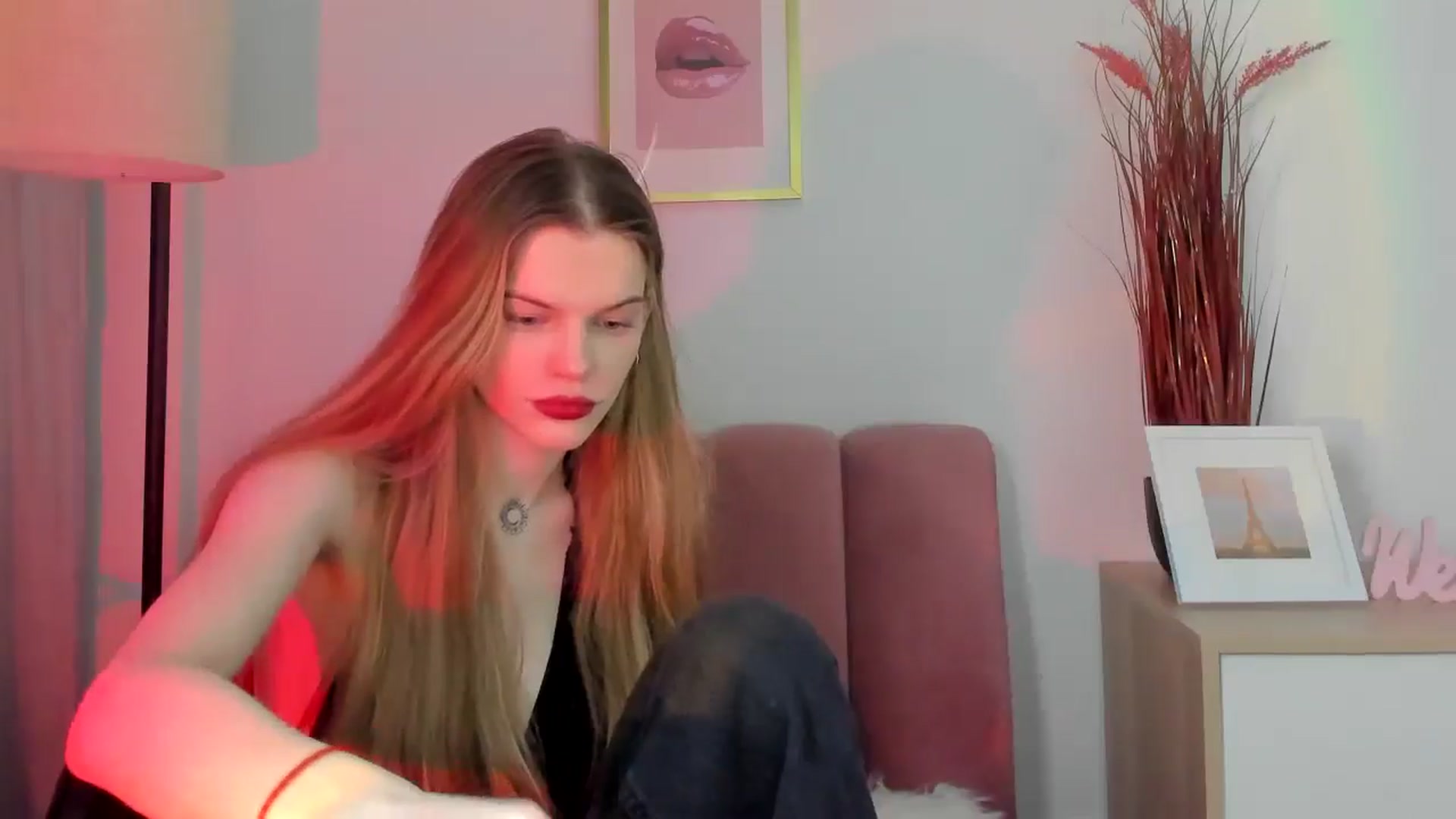Gallery image thumbnail from ChristinaWave's myfreecams stream on, 03/01/2026, 11:19 image 7 of 20