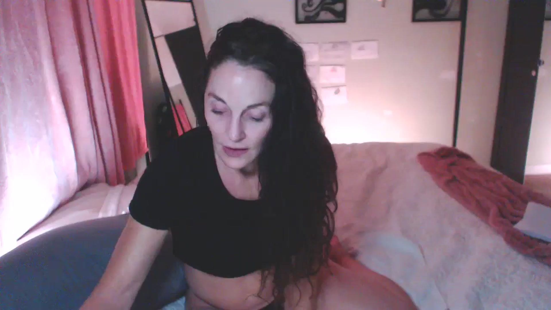 Gallery image thumbnail from ChristineAsh's myfreecams stream on, 10/26/2023, 04:01 image 13 of 20