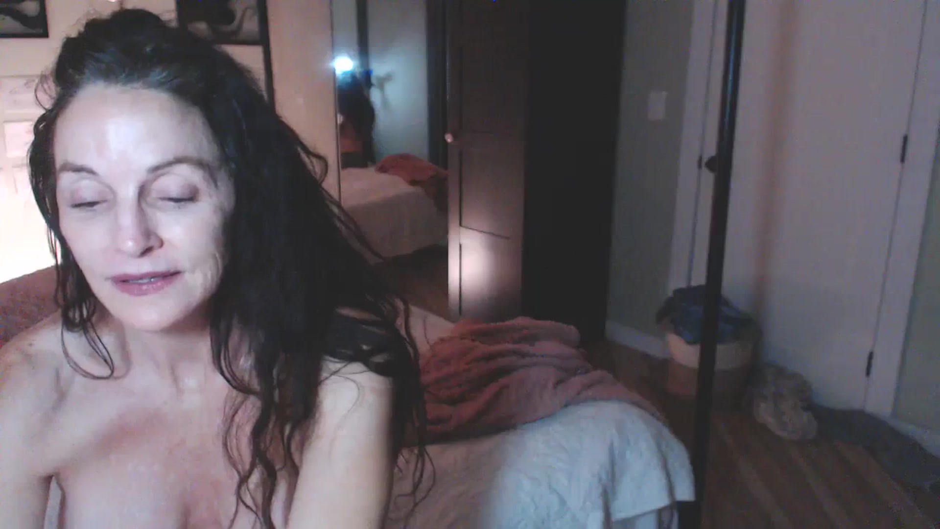 Gallery image thumbnail from ChristineAsh's myfreecams stream on, 10/30/2023, 04:45 image 5 of 20