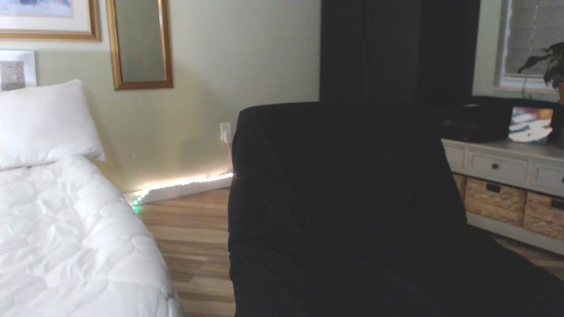 Gallery image thumbnail from ChristineAsh's myfreecams stream on, 11/05/2023, 05:10 image 13 of 20