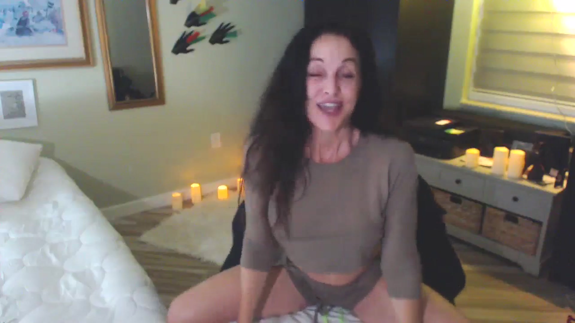Gallery image thumbnail from ChristineAsh's myfreecams stream on, 11/13/2023, 05:29 image 3 of 20