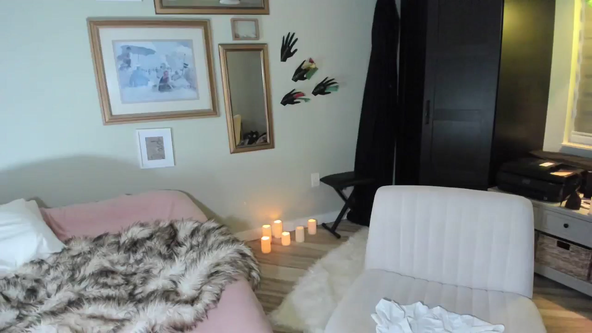 Gallery image thumbnail from ChristineAsh's myfreecams stream on, 11/21/2023, 07:27 image 16 of 20