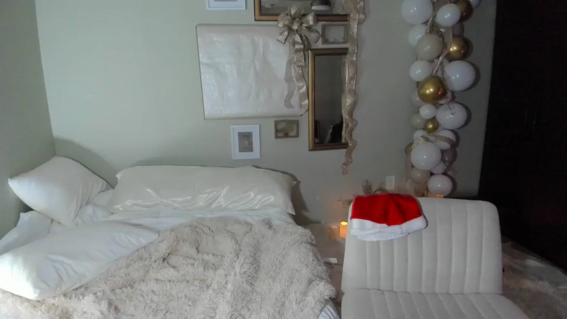 Gallery image thumbnail from ChristineAsh's myfreecams stream on, 12/03/2023, 04:26 image 6 of 20