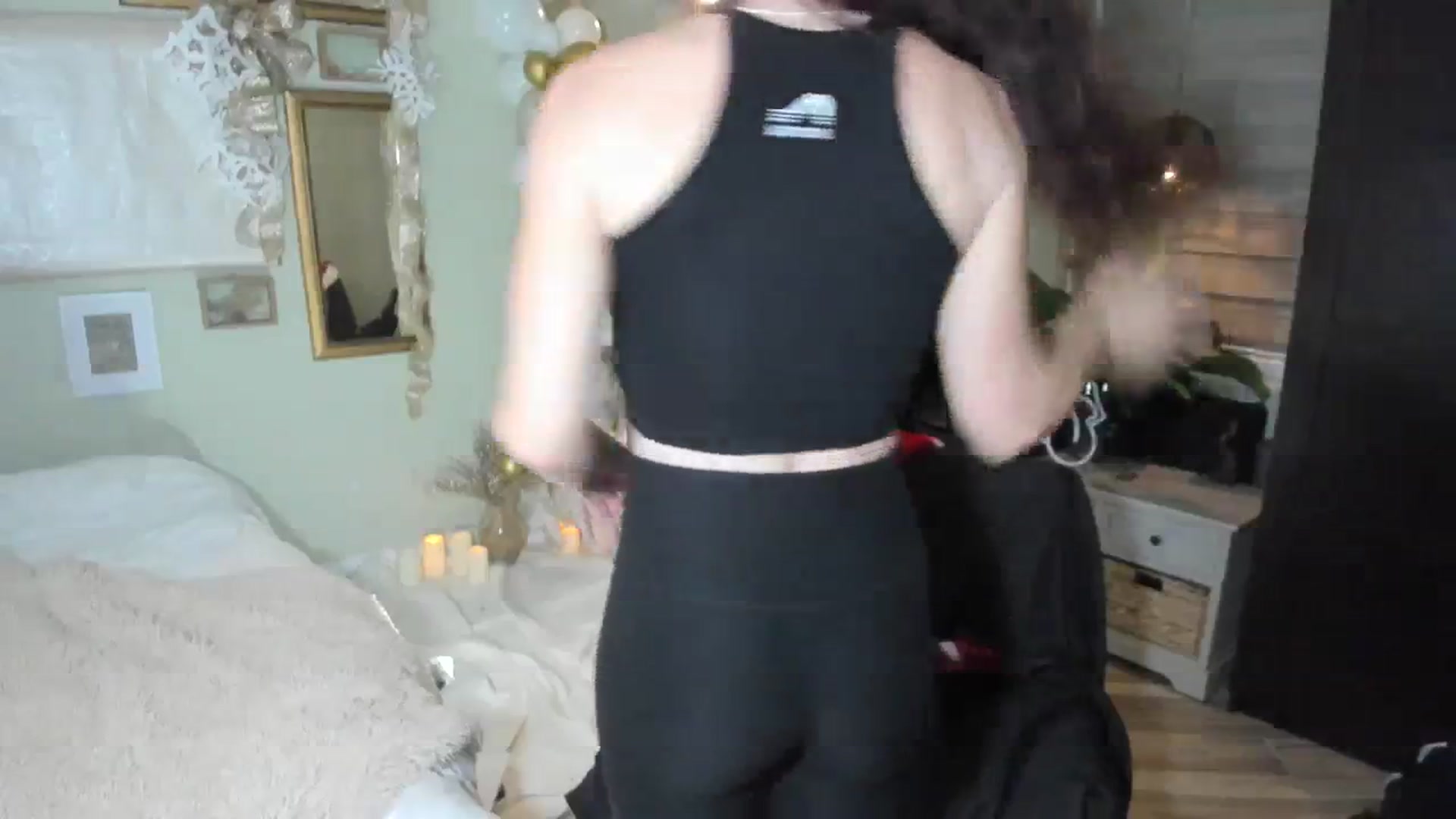Gallery image thumbnail from ChristineAsh's myfreecams stream on, 12/09/2023, 02:11 image 10 of 20