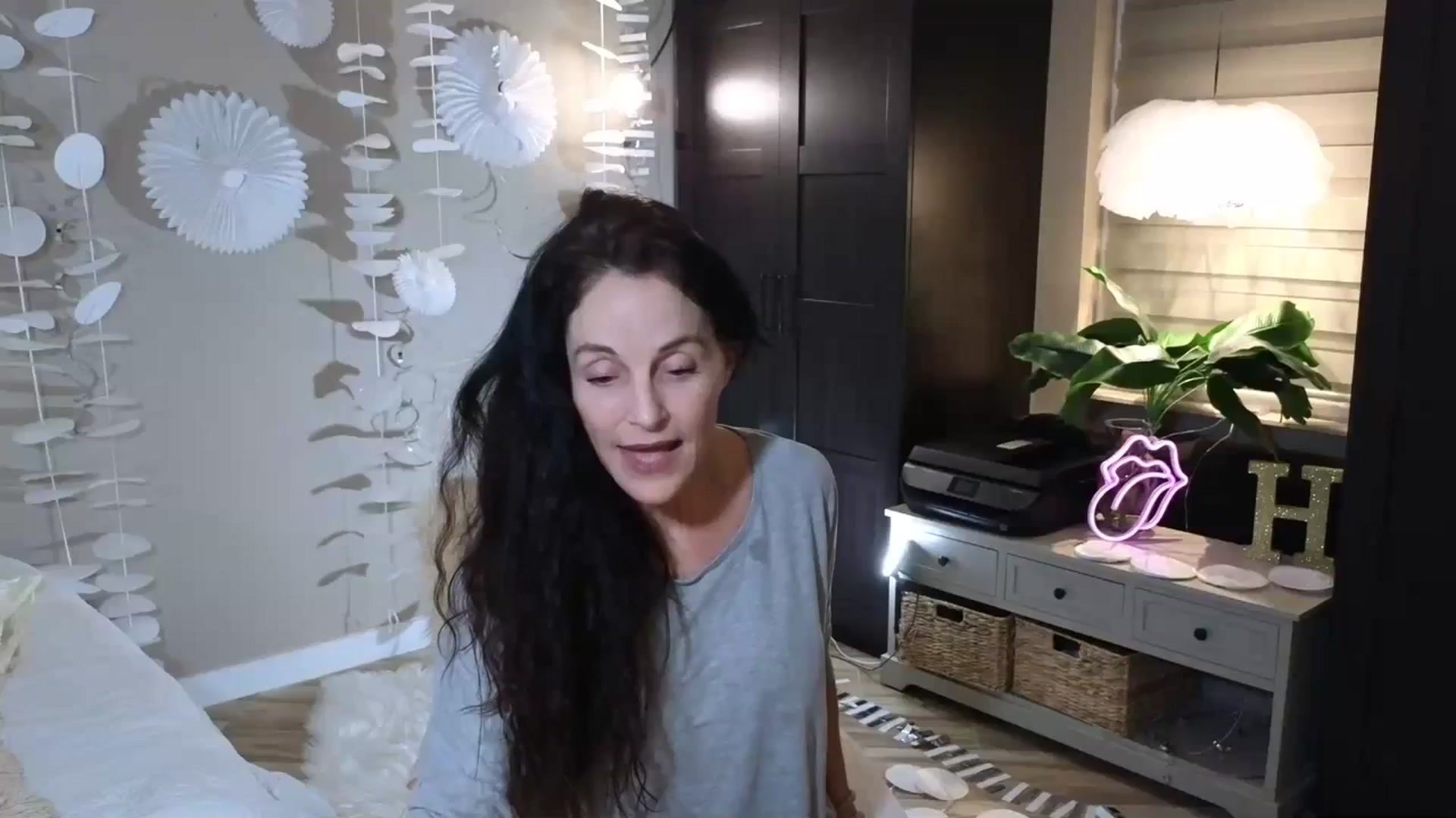 Gallery image thumbnail from ChristineAsh's myfreecams stream on, 03/11/2024, 04:29 image 6 of 20