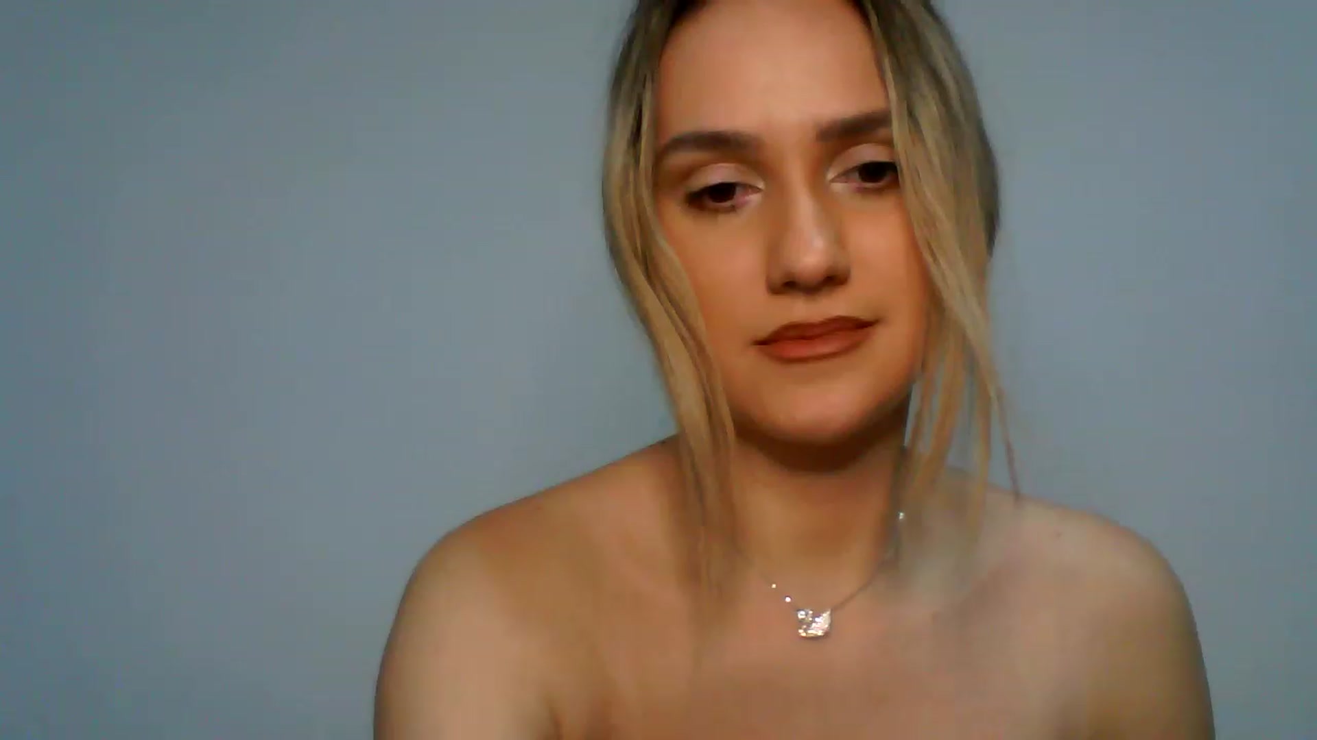 Gallery image thumbnail from ChristmasAna's myfreecams stream on, 12/22/2022, 21:32 image 10 of 20