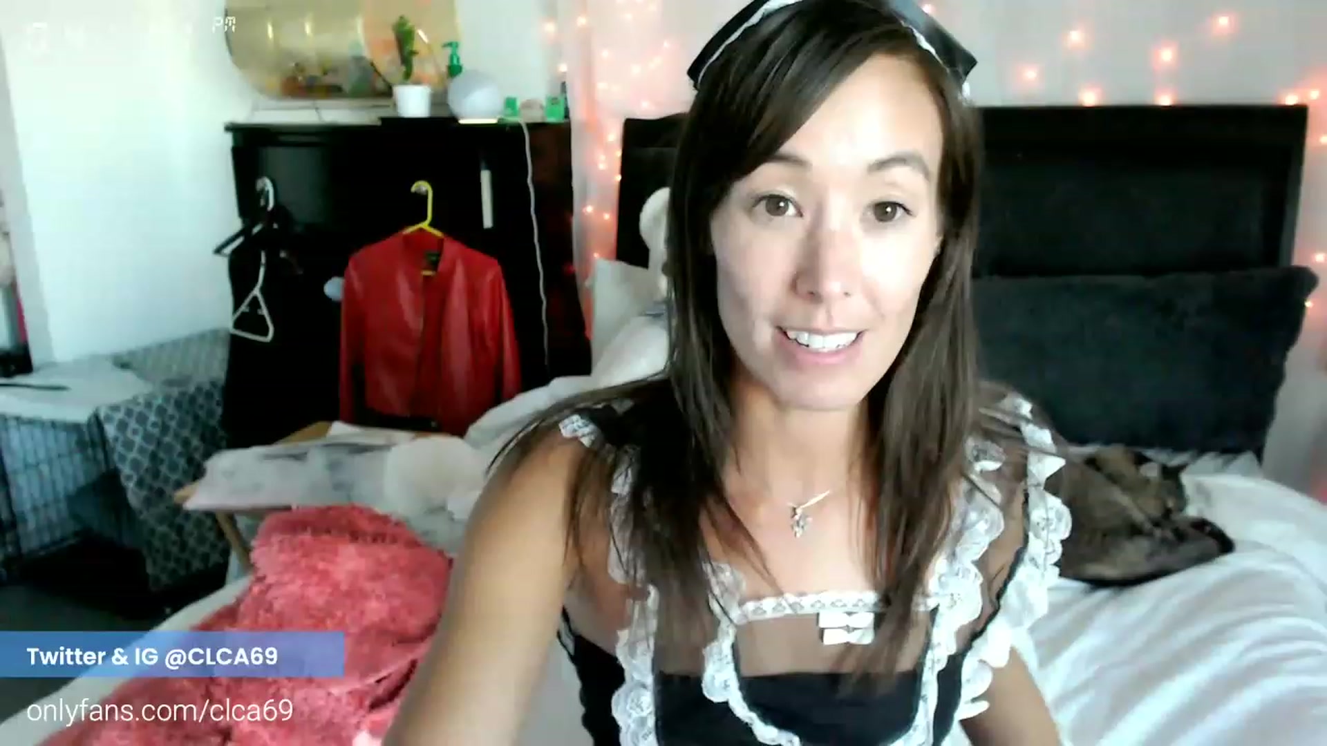 Gallery image thumbnail from Christy_Love's myfreecams stream on, 11/15/2022, 01:02 image 7 of 20