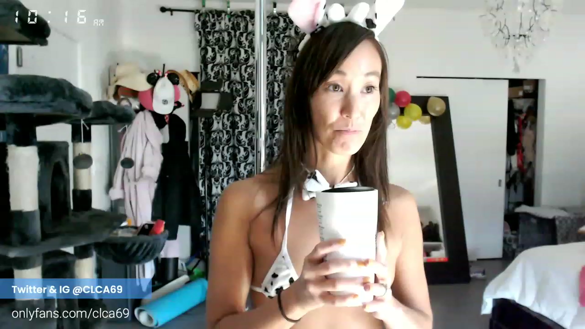 Gallery image thumbnail from Christy_Love's myfreecams stream on, 11/15/2022, 19:38 image 6 of 20