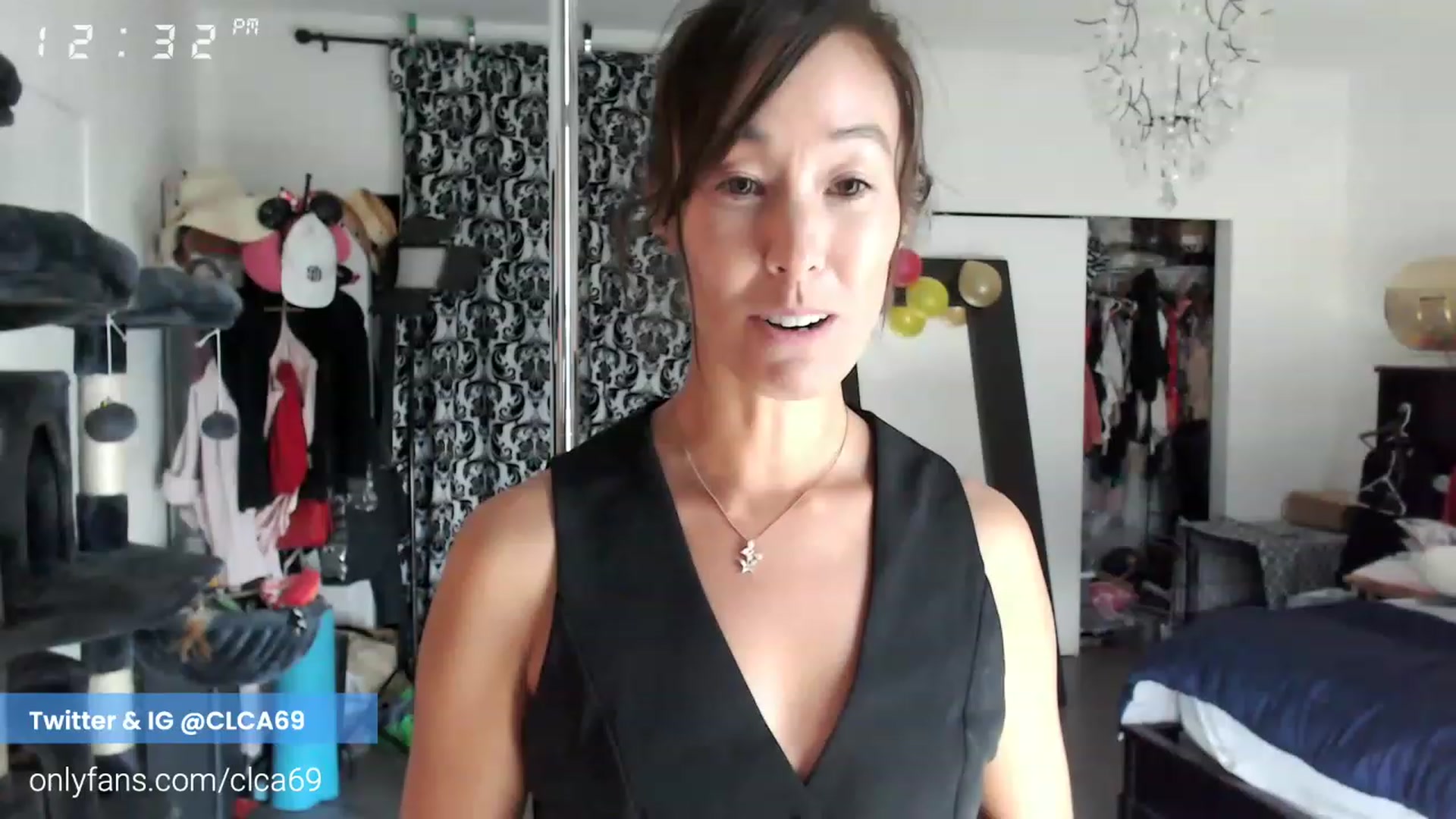 Gallery image thumbnail from Christy_Love's myfreecams stream on, 11/17/2022, 20:50 image 1 of 20
