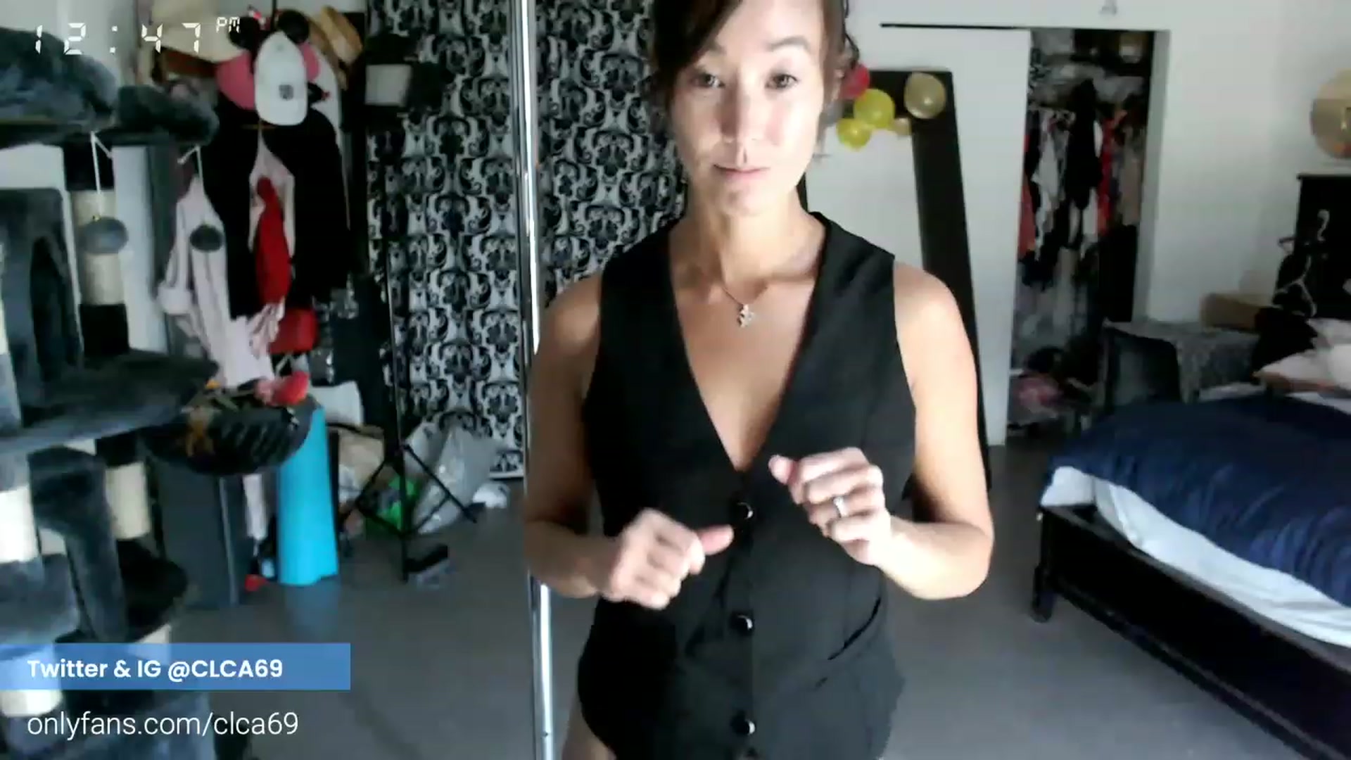 Gallery image thumbnail from Christy_Love's myfreecams stream on, 11/17/2022, 20:50 image 19 of 20