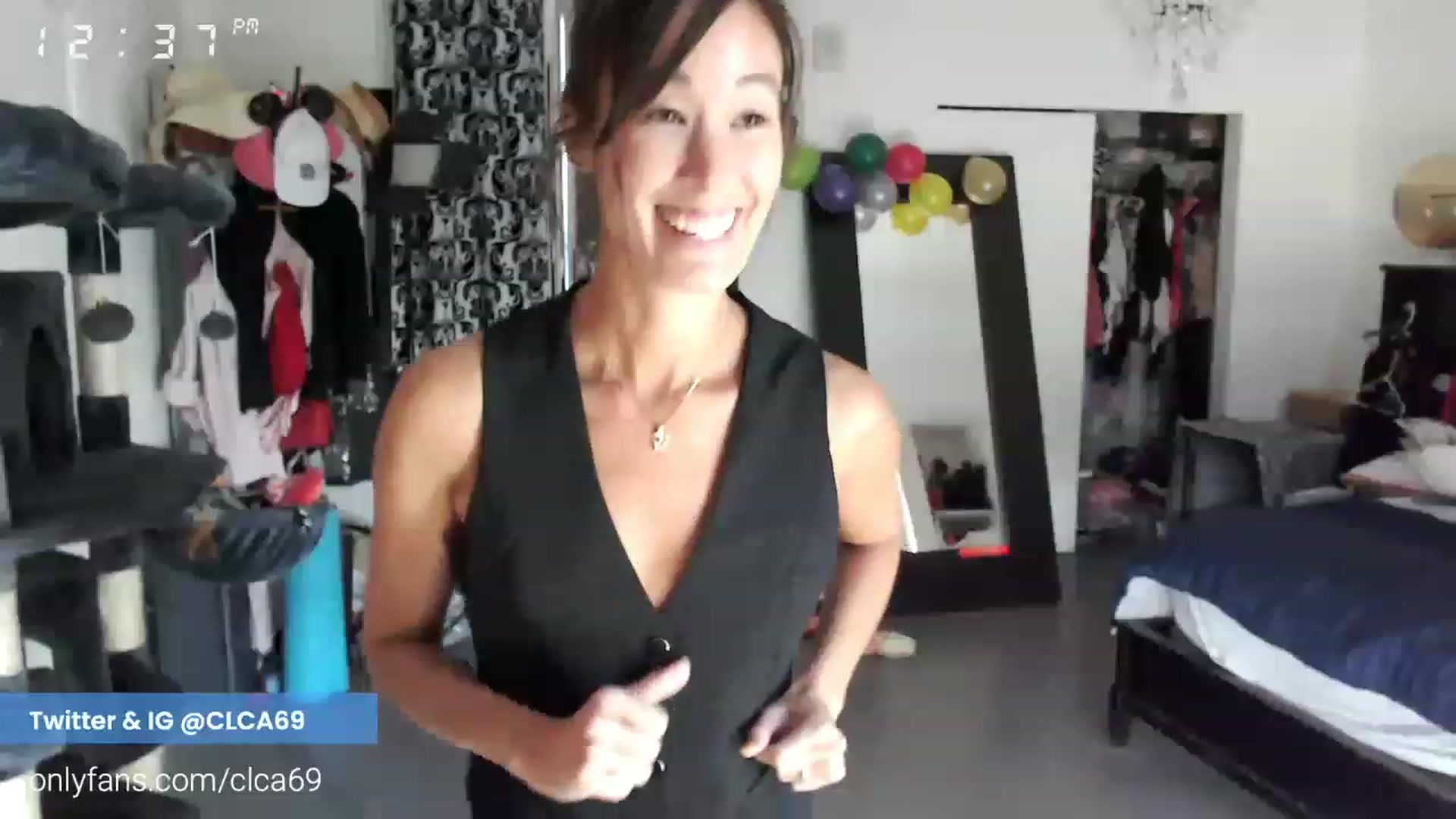 Gallery image thumbnail from Christy_Love's myfreecams stream on, 11/17/2022, 20:50 image 7 of 20