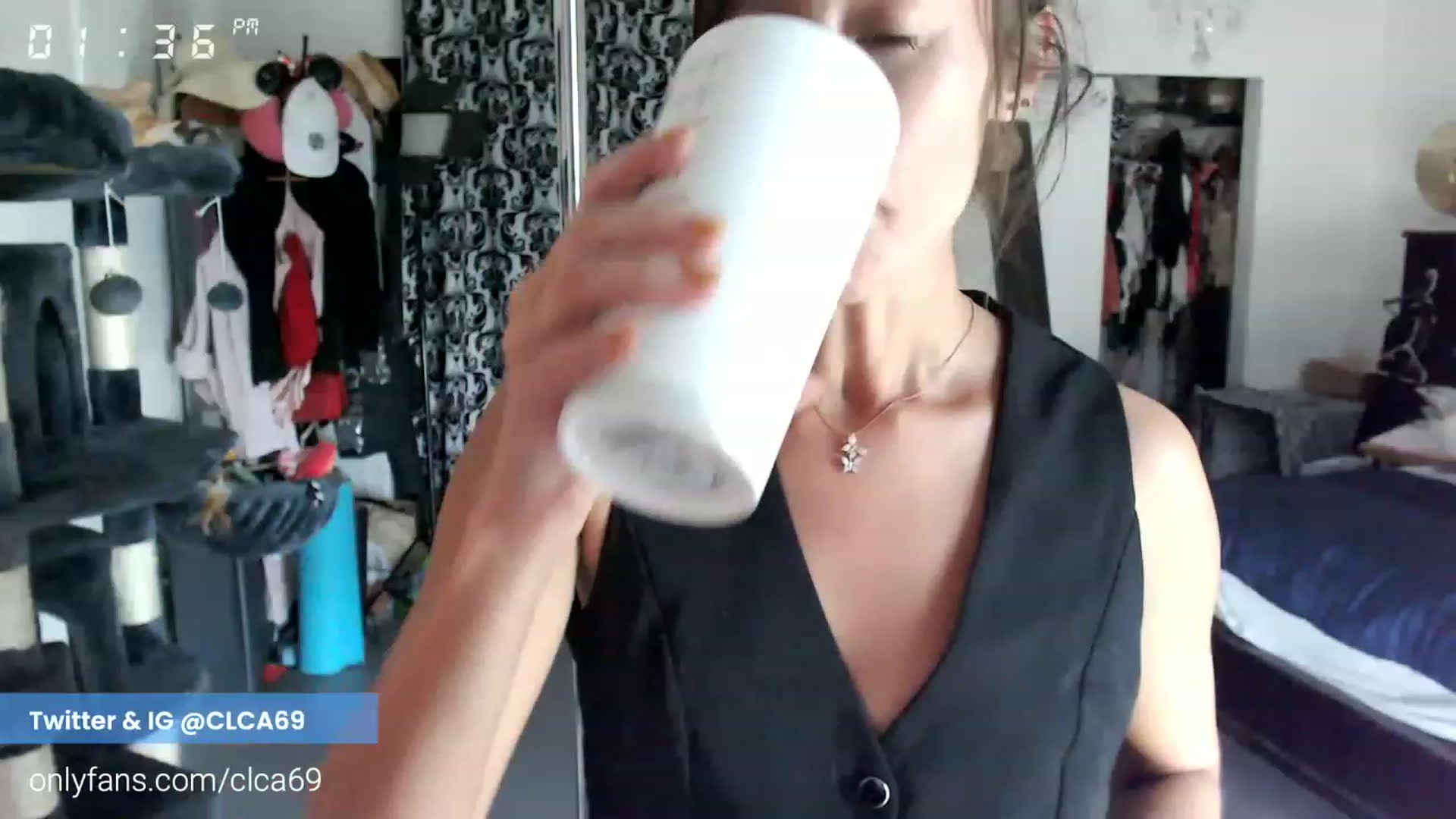 Gallery image thumbnail from Christy_Love's myfreecams stream on, 11/18/2022, 01:36 image 16 of 20