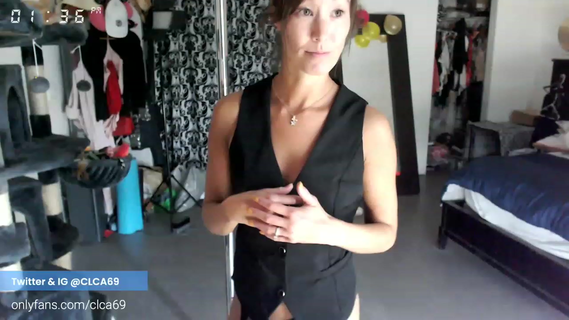 Gallery image thumbnail from Christy_Love's myfreecams stream on, 11/18/2022, 01:36 image 15 of 20