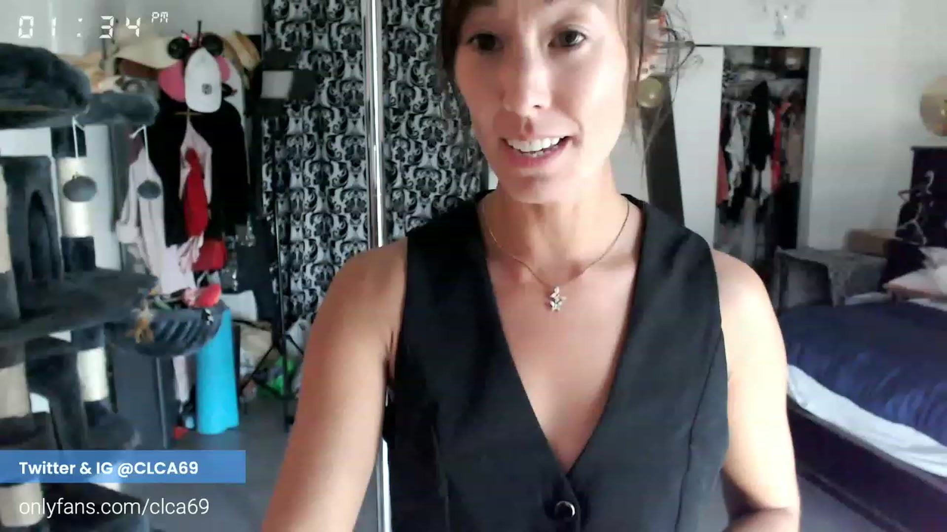 Gallery image thumbnail from Christy_Love's myfreecams stream on, 11/18/2022, 01:36 image 13 of 20