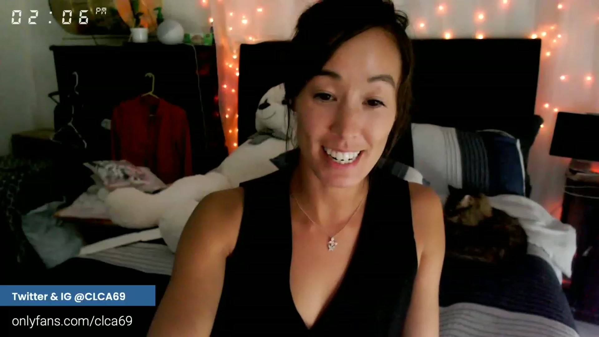 Gallery image thumbnail from Christy_Love's myfreecams stream on, 11/17/2022, 22:09 image 19 of 20