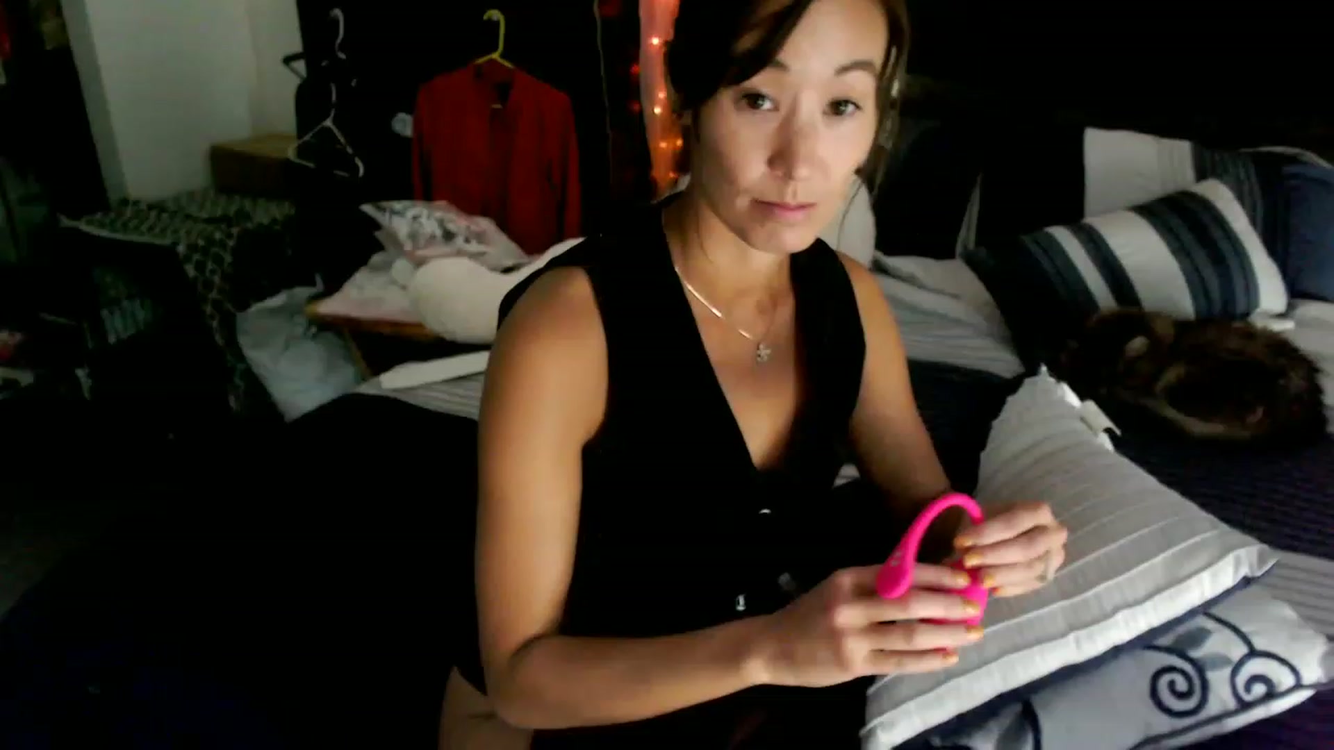 Gallery image thumbnail from Christy_Love's myfreecams stream on, 11/17/2022, 22:09 image 4 of 20