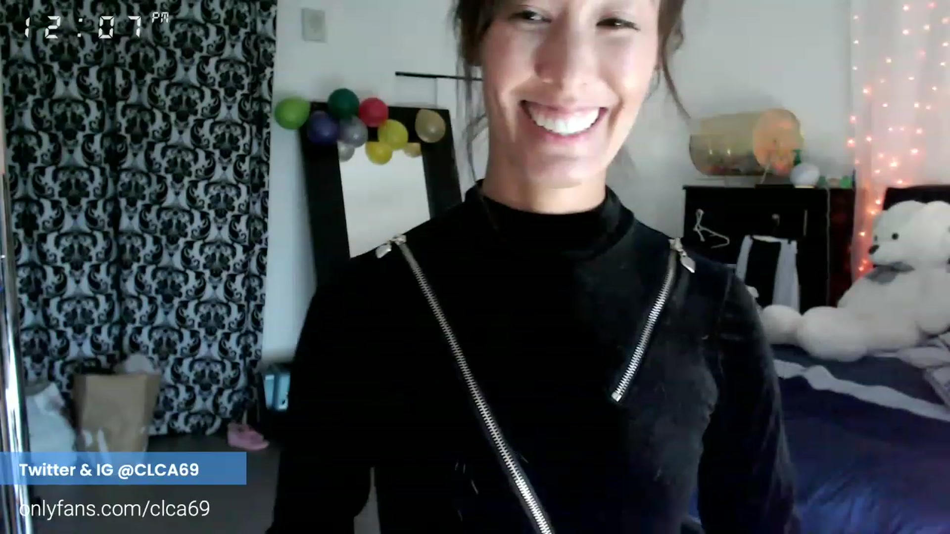 Gallery image thumbnail from Christy_Love's myfreecams stream on, 11/21/2022, 20:37 image 14 of 20