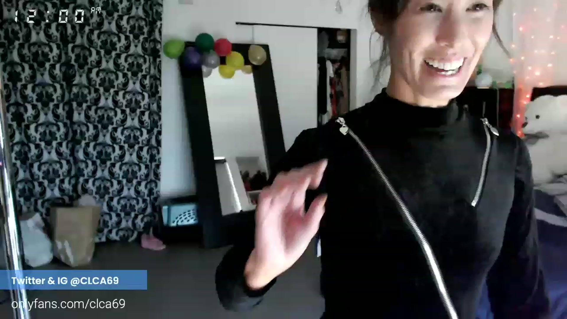 Gallery image thumbnail from Christy_Love's myfreecams stream on, 11/21/2022, 20:37 image 12 of 20