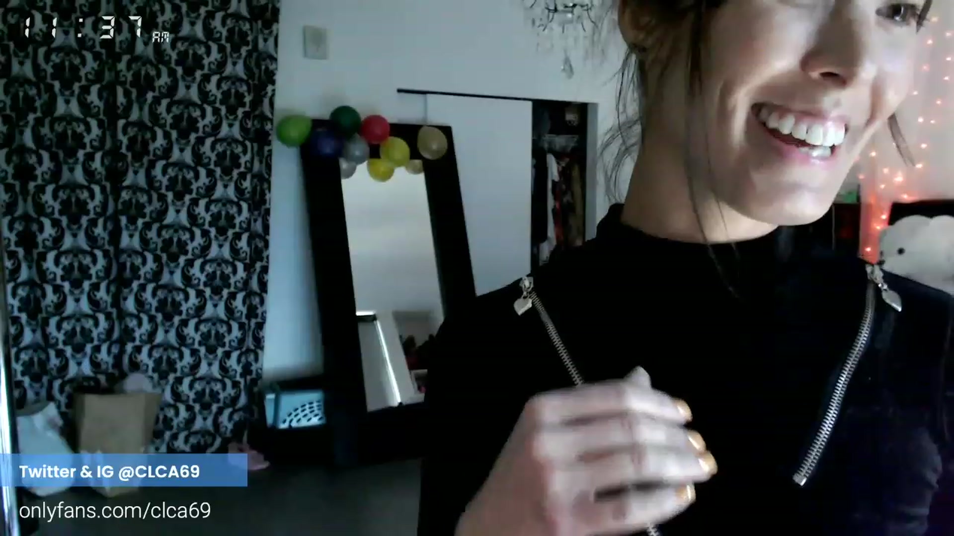 Gallery image thumbnail from Christy_Love's myfreecams stream on, 11/21/2022, 20:37 image 6 of 20