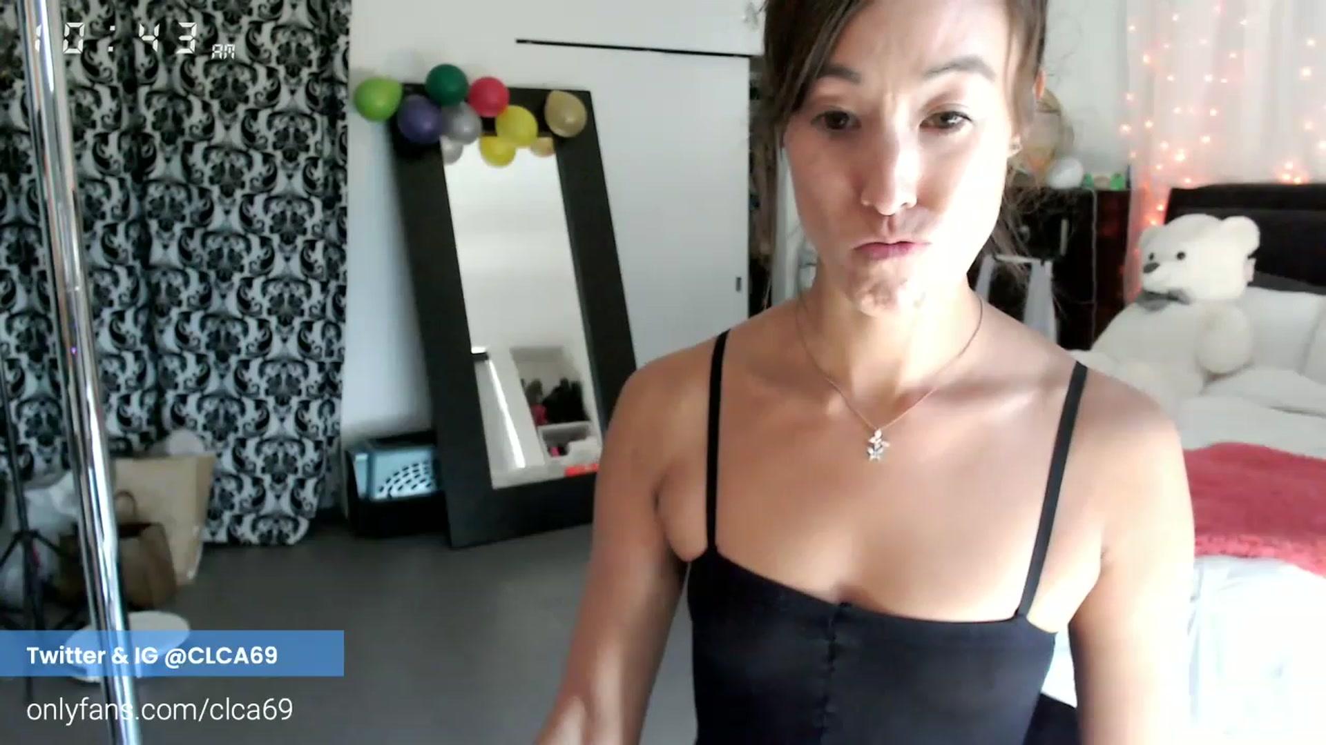 Gallery image thumbnail from Christy_Love's myfreecams stream on, 11/22/2022, 18:47 image 16 of 20
