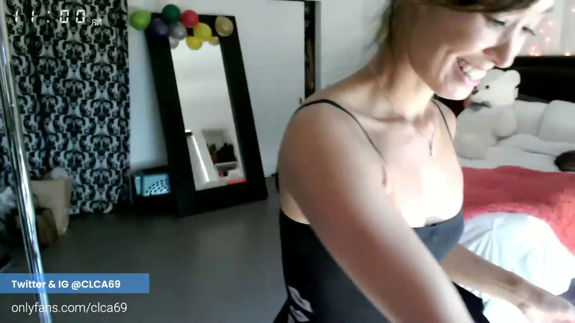 Gallery image thumbnail from Christy_Love's myfreecams stream on, 11/22/2022, 20:15 image 4 of 20