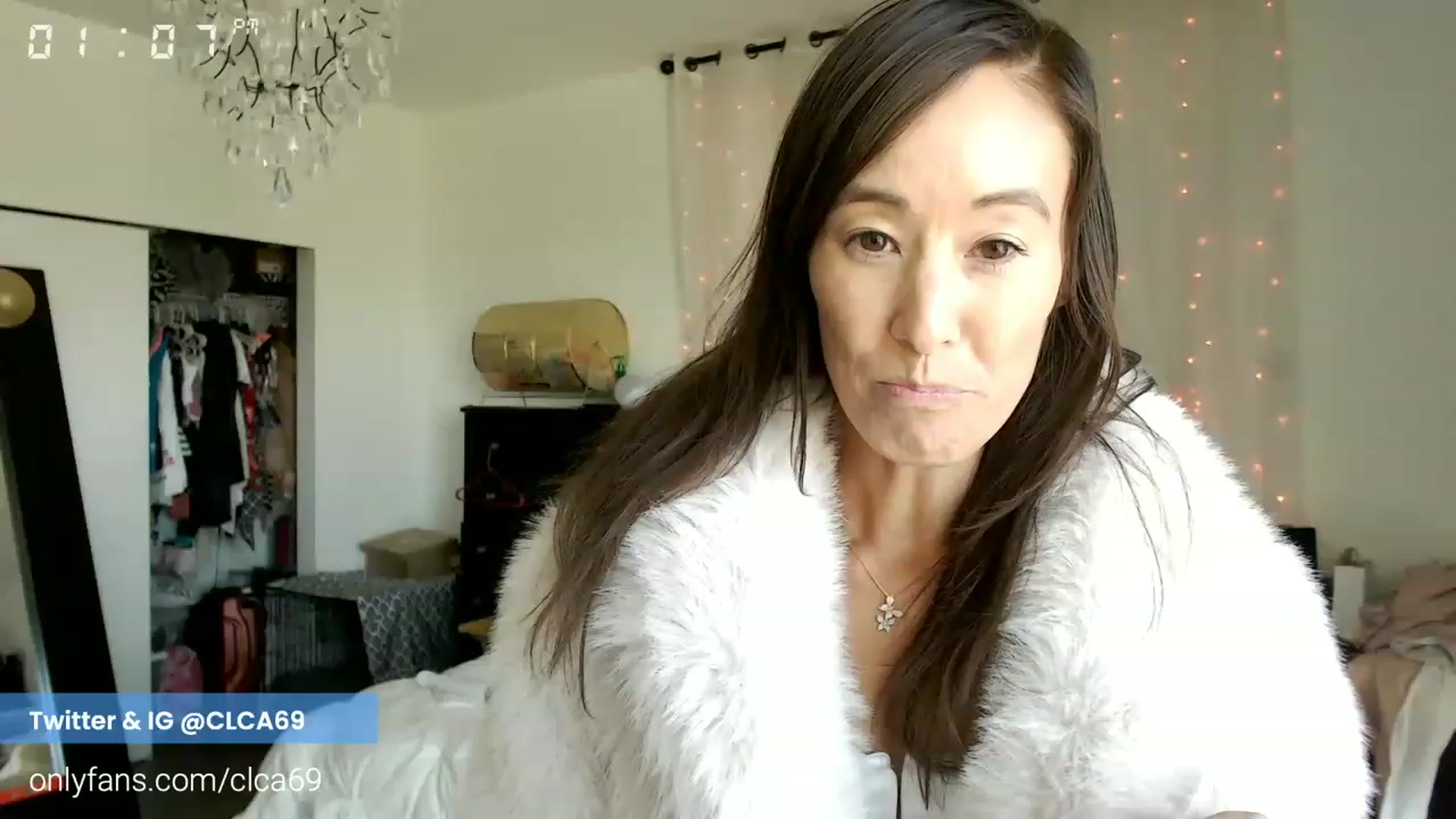Gallery image thumbnail from Christy_Love's myfreecams stream on, 11/24/2022, 21:17 image 18 of 20