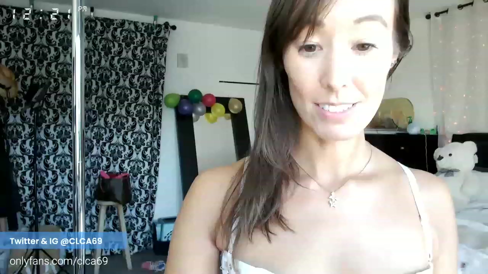 Gallery image thumbnail from Christy_Love's myfreecams stream on, 11/24/2022, 21:17 image 1 of 20